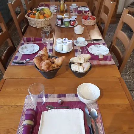 La Ferme Decroue Bed & Breakfast *