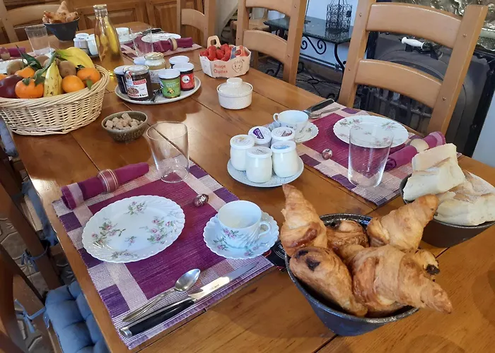 Oda ve Kahvaltı La Ferme Decroue *